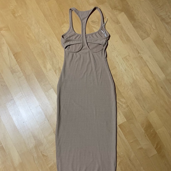 Hello Molly Bodycon Tan Midi Dress Size XS - Picture 5 of 6
